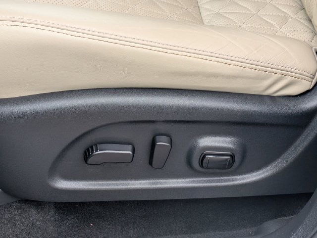 Used 2023 Nissan Murano Platinum w/ Cargo Package FWD image 16