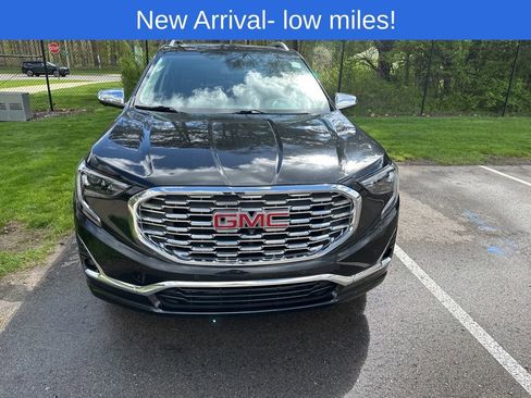 Used 2021 GMC Terrain Denali AWD/4WD image 3