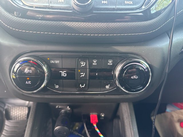 Used 2022 Chevrolet TrailBlazer ACTIV w/ Sun and Liftgate Package FWD image 15
