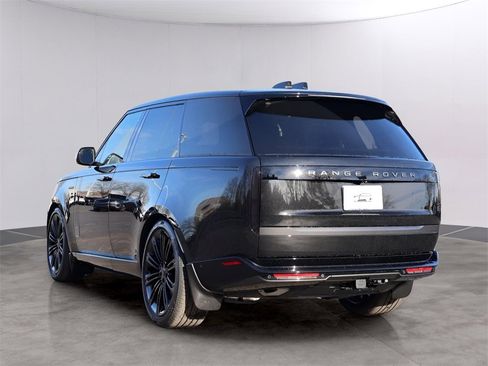 New 2026 Land Rover Range Rover SE image 5