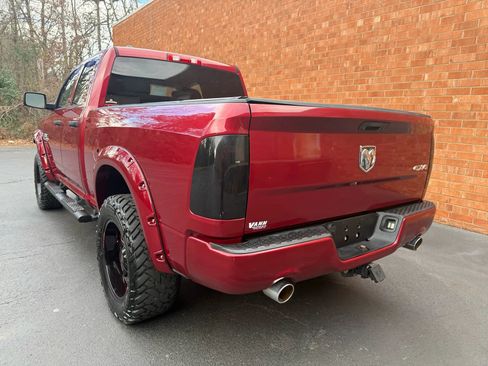 Used 2015 RAM 1500 Express image 7