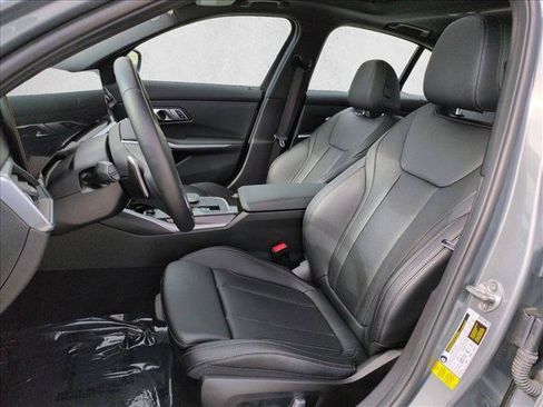Used 2023 BMW 330i Sedan w/ Driving Assistance Package RWD image 17
