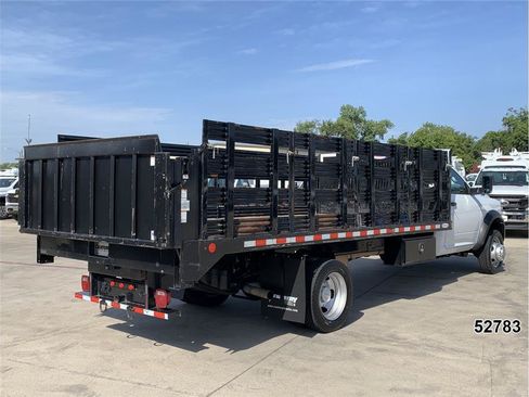 Used 2021 RAM 5500 Tradesman RWD image 2