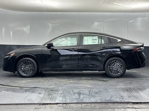 Used 2026 Nissan Sentra SV w/ Floor Mat Package FWD image 6