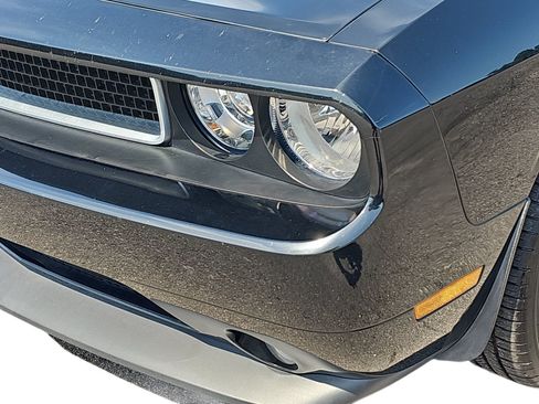 Used 2014 Dodge Challenger SXT Plus RWD image 35