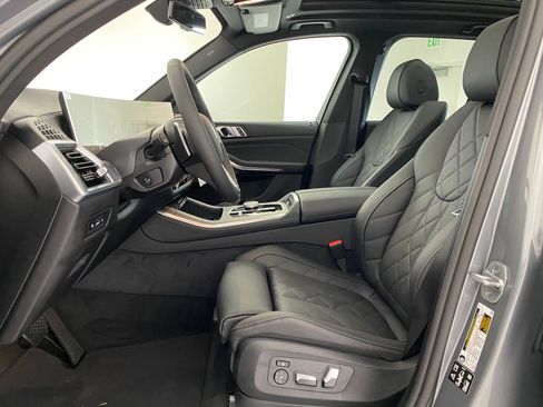 New 2026 BMW X5 xDrive40i w/ Premium Package image 4