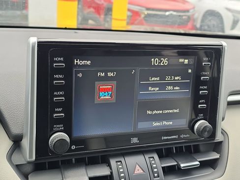 Used 2021 Toyota RAV4 XLE Premium image 15