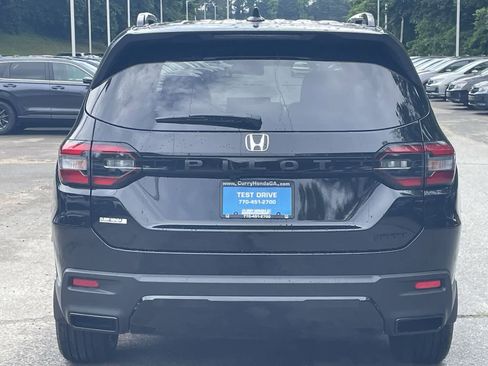 New 2026 Honda Pilot Sport image 3