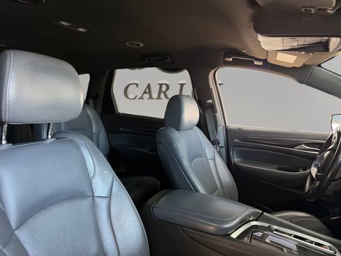 Used 2022 Buick Enclave Essence w/ Trailering Package, 5000 lbs. AWD/4WD image 14