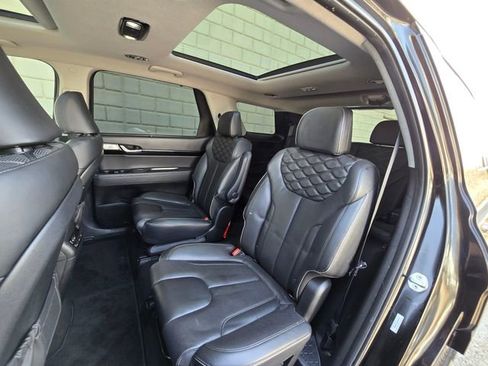Used 2022 Hyundai Palisade Limited w/ Cargo Package image 37