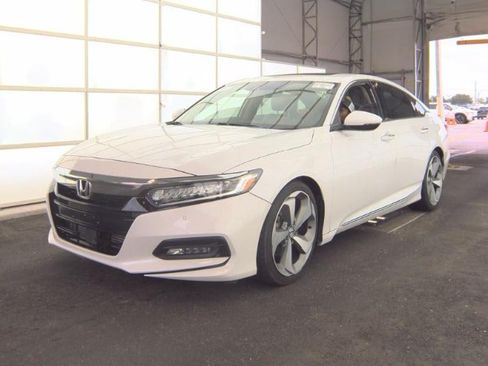Used 2019 Honda Accord Touring image 1