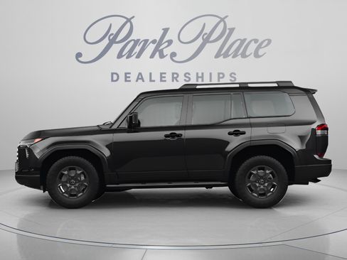 Used 2025 Lexus GX 550 w/ Accessory Package (2T) AWD/4WD image 2