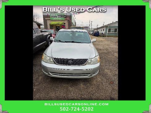 Used 2001 Toyota Avalon XL image 1