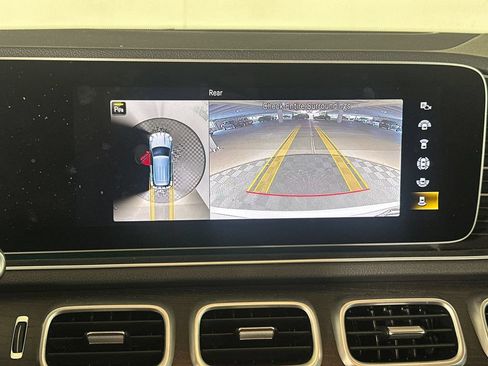 Certified 2023 Mercedes-Benz GLE 350 w/ Premium Package image 32