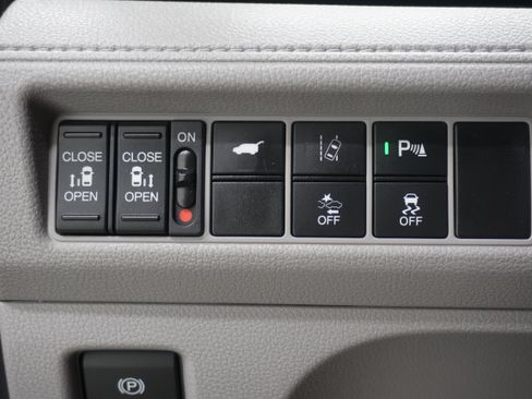 Used 2019 Honda Odyssey Touring image 27