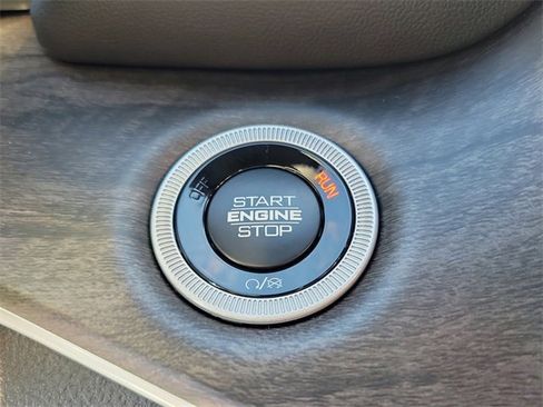 New 2025 Jeep Grand Cherokee L Limited image 29