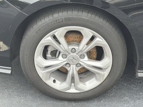 Used 2025 Honda Accord LX image 5