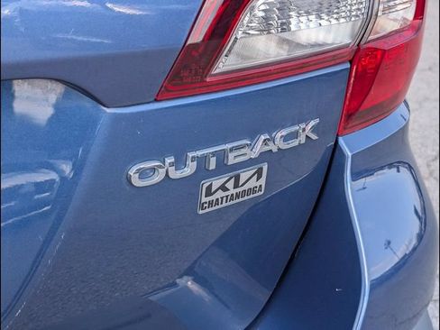Used 2019 Subaru Outback 2.5i AWD/4WD image 18