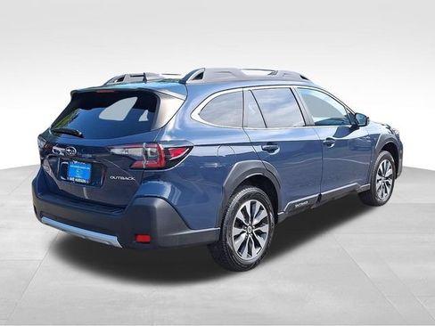 Used 2023 Subaru Outback Limited AWD/4WD image 6