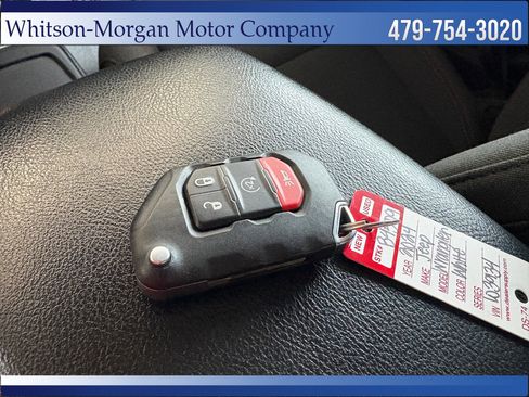 Used 2024 Jeep Wrangler Unlimited Rubicon w/ Technology Group AWD/4WD image 19