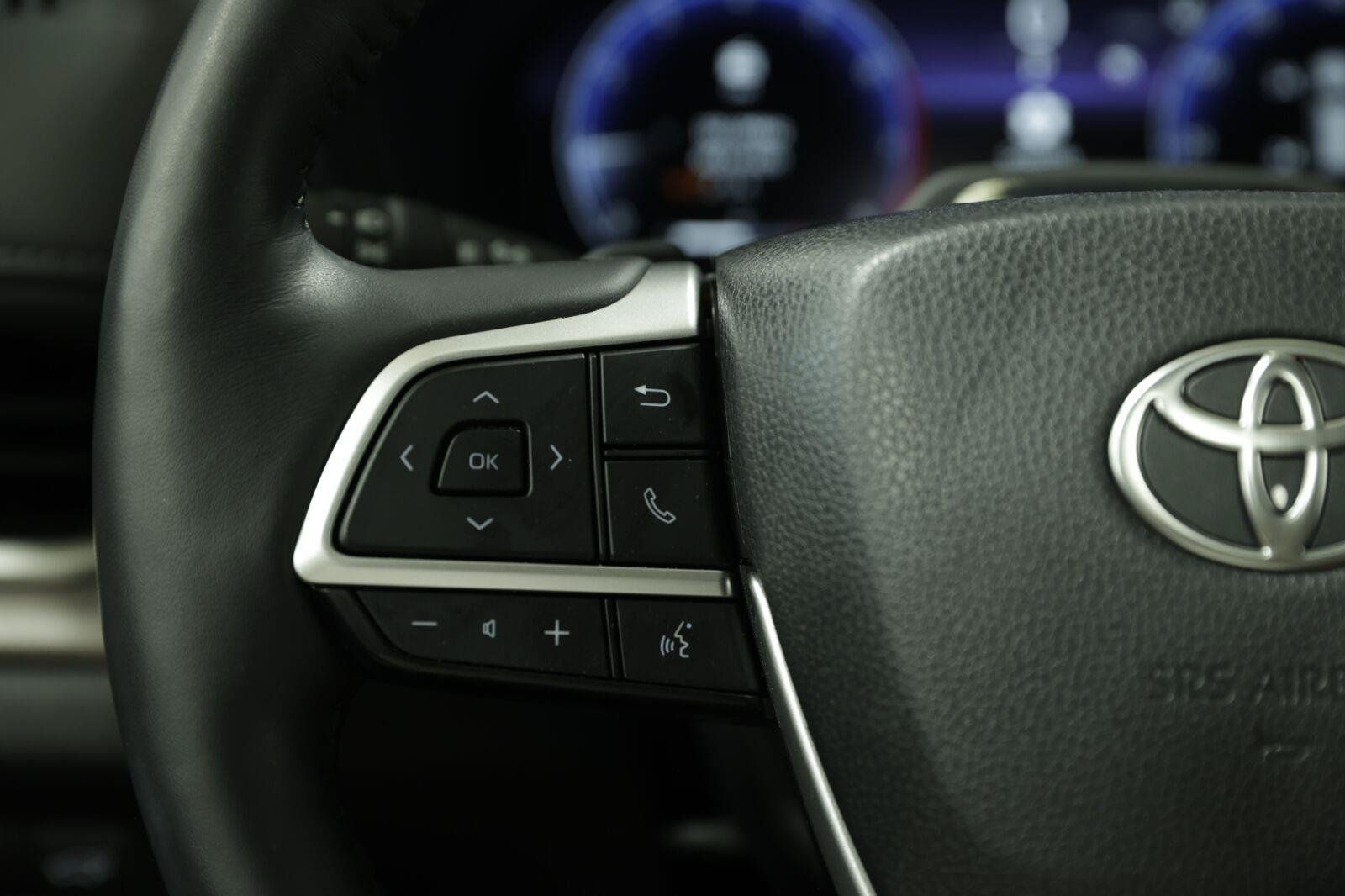 Used 2025 Toyota Grand Highlander AWD image 45