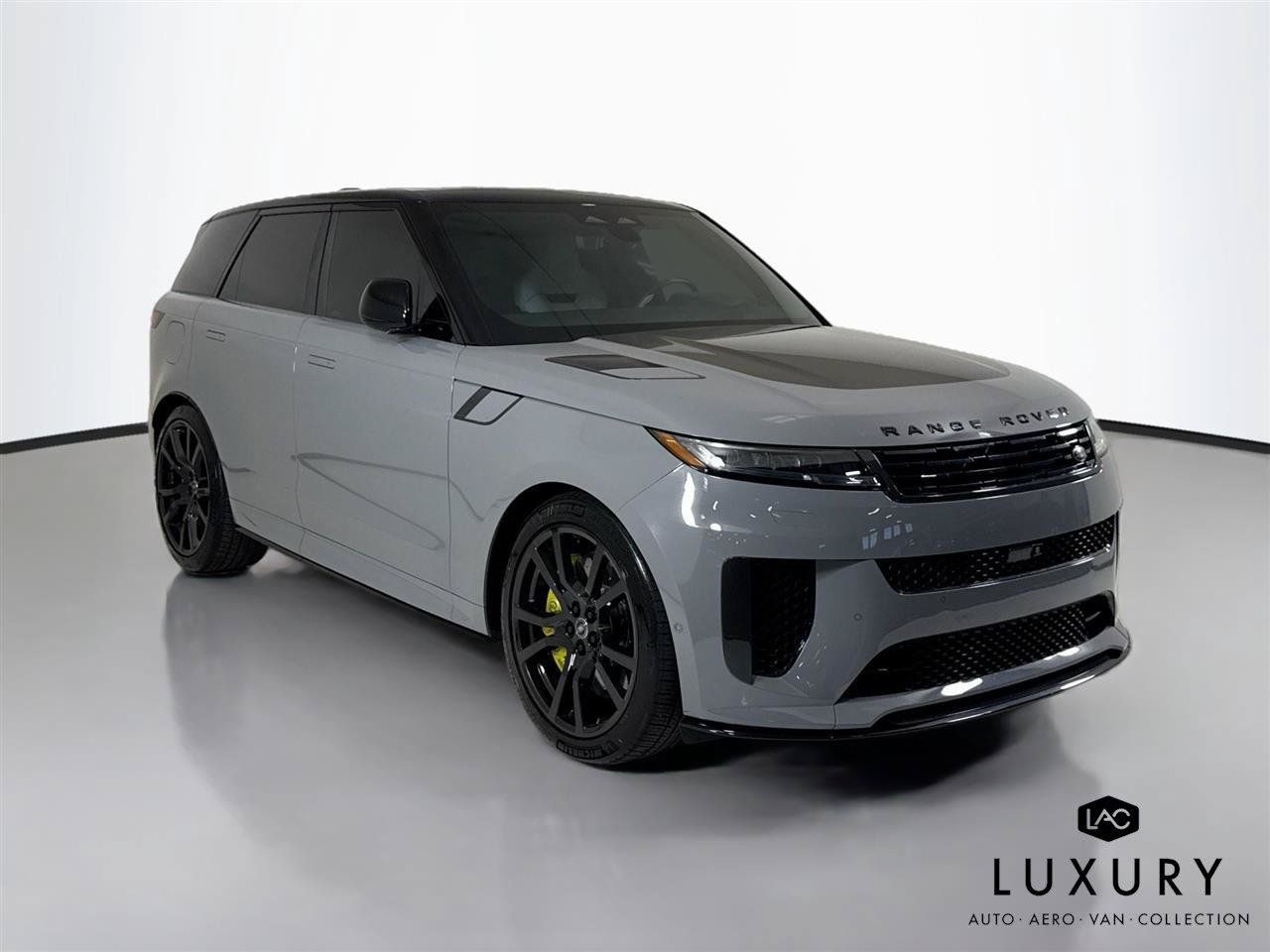 Used 2025 Land Rover Range Rover Sport SV Edition Two AWD/4WD image 2