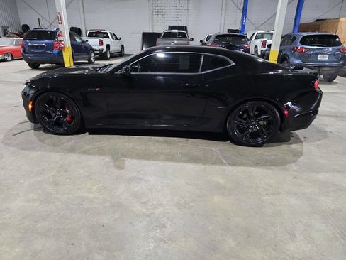 Used 2021 Chevrolet Camaro LT w/ RS Package image 6