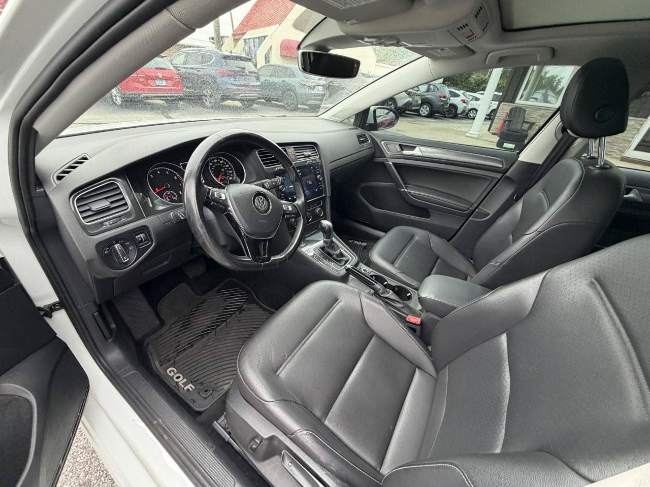 Used 2019 Volkswagen Golf S FWD image 10
