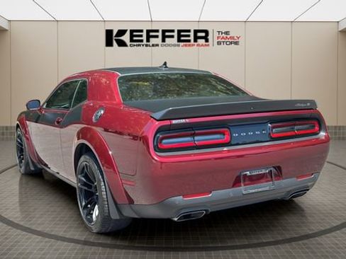 Used 2022 Dodge Challenger R/T Scat Pack RWD image 3