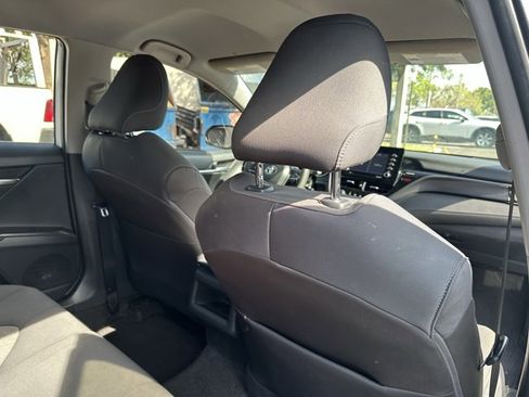 Used 2021 Toyota Camry LE FWD image 29