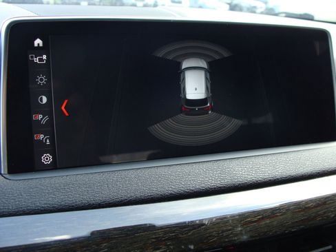 Used 2018 BMW X5 xDrive35i w/ Driving Assistance Package image 23