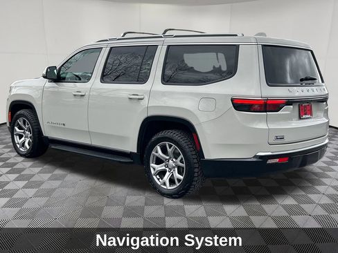 Used 2022 Jeep Wagoneer Series II AWD/4WD image 3