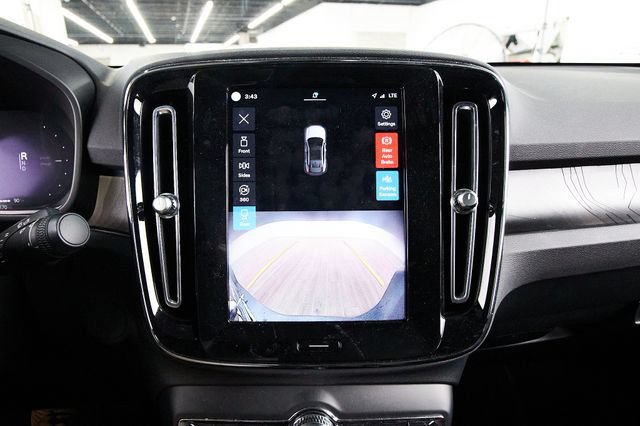 Certified 2023 Volvo C40 P8 Recharge Plus AWD/4WD image 13