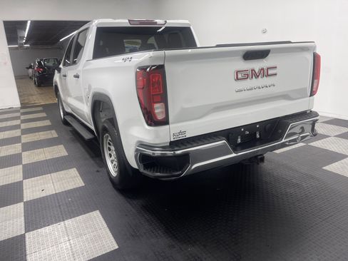 Used 2022 GMC Sierra 1500 Pro w/ Convenience Package image 2