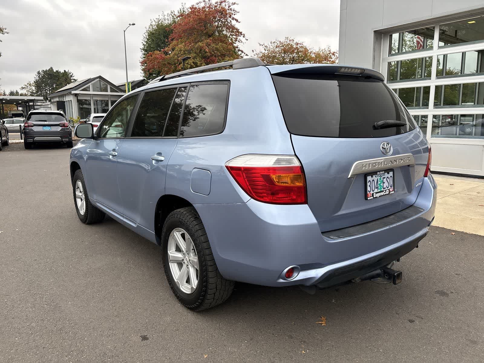 Used 2010 Toyota Highlander 4WD w/ Extra Value Pkg 2 image 3