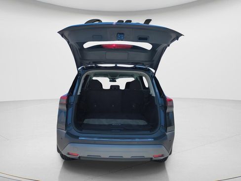 Certified 2023 Nissan Rogue SV FWD image 9