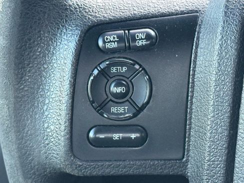 Used 2015 Ford F350 XLT w/ Snow Plow Prep Package image 21