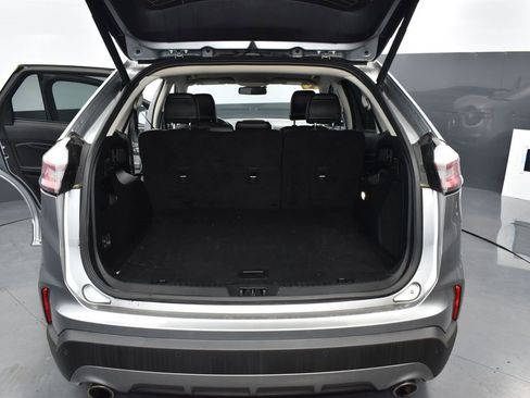 Used 2024 Ford Edge Titanium image 23