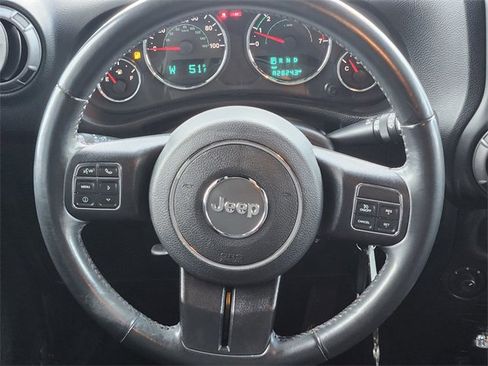 Used 2018 Jeep Wrangler Unlimited Sport S image 27