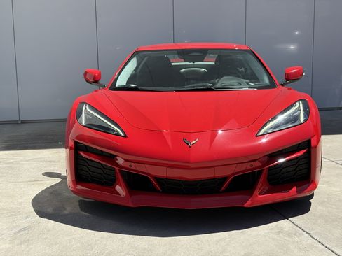 Used 2024 Chevrolet Corvette E-Ray AWD/4WD image 3