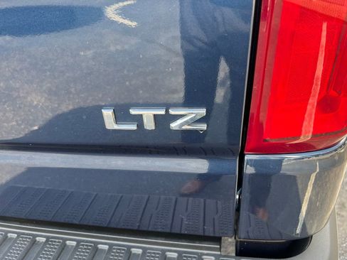 Used 2022 Chevrolet Silverado 1500 LTZ w/ Z71 Off-Road Package image 9