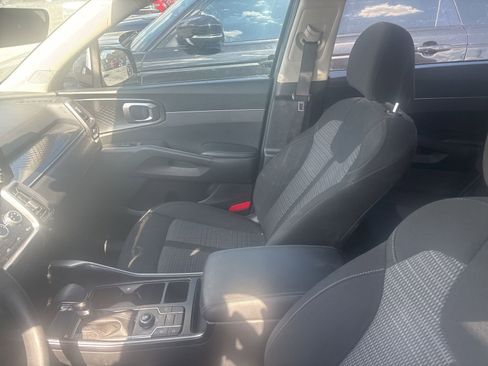 Used 2023 Kia Sportage SX Prestige image 9