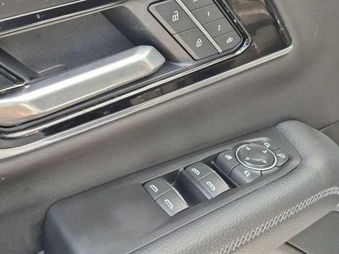Certified 2025 GMC Yukon Denali AWD/4WD image 16