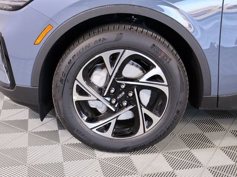 New 2026 Lincoln Nautilus Premier w/ Jet Appearance Package AWD/4WD image 17