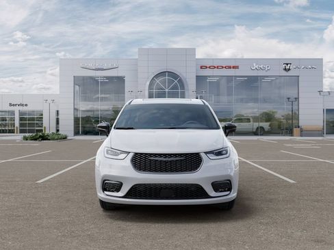 New 2026 Chrysler Pacifica Select FWD image 6