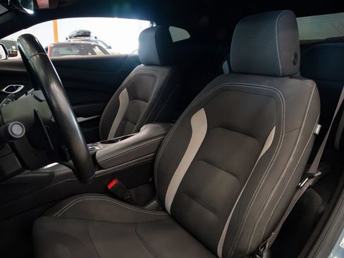 Used 2023 Chevrolet Camaro LT RWD image 15