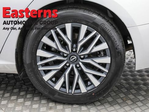 Used 2024 Nissan Altima 2.5 SV image 33