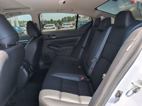 Used 2023 Nissan Altima 2.0 SR FWD image 29