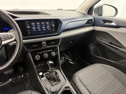 Used 2023 Volkswagen Taos SE AWD/4WD image 17