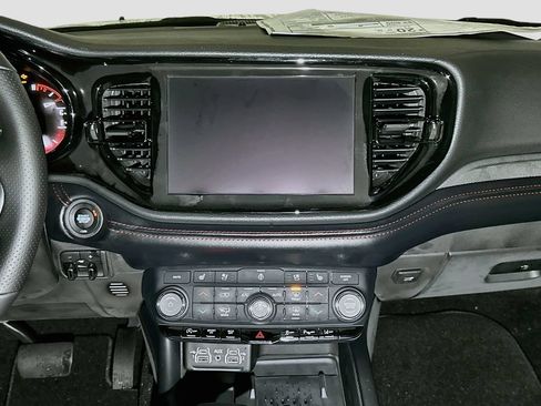 Used 2025 Dodge Durango GT AWD/4WD image 8